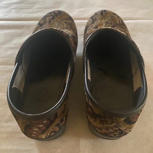 DANSKO Women's Black Paisley Velvet Tapestry Professional Clogs Size 8/8.5 39 - Picture 5 of 6